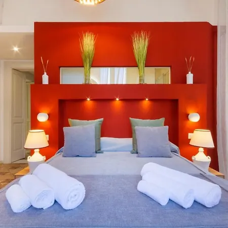 Reluxe *
